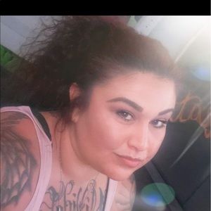 Meet your Posher, Alixandrea